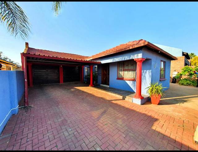 3 BEDROOM HOUSE FOR SALE IN THE ORCHARDS